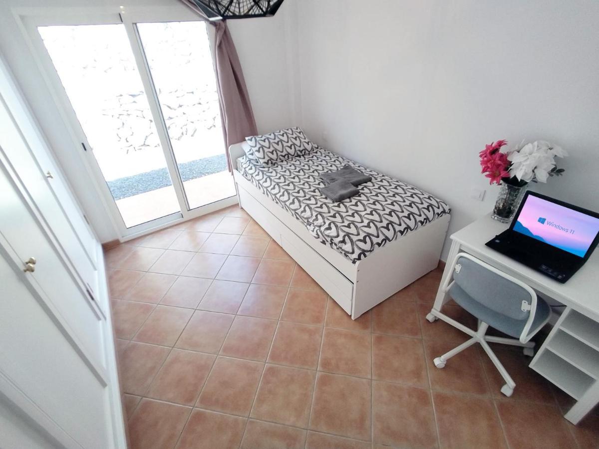 Casa Geminis, Relax, Sol Y Jacuzzi Сasa de vacaciones