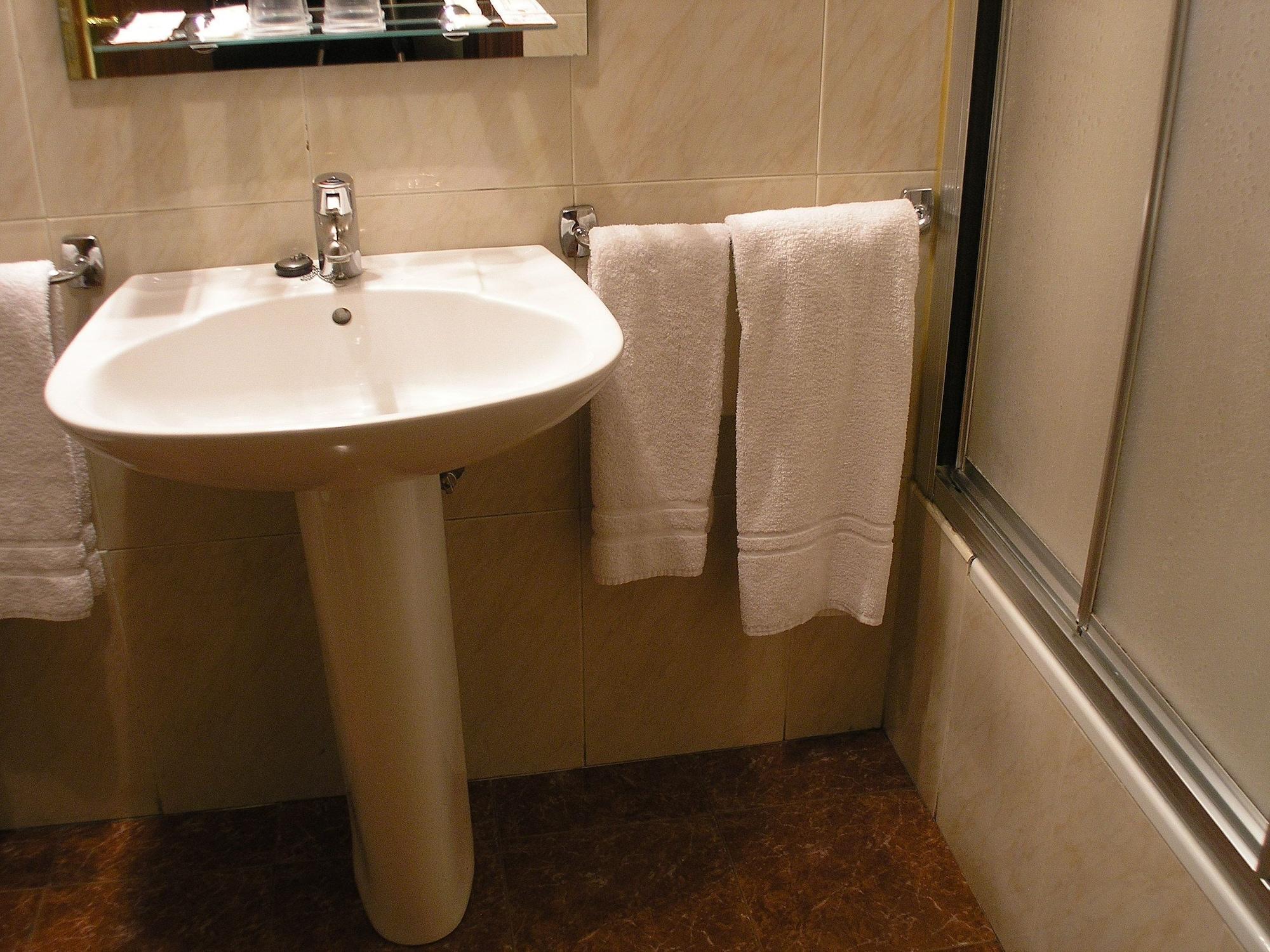 Iraipe Gorbea Auto Check-in Hotel
