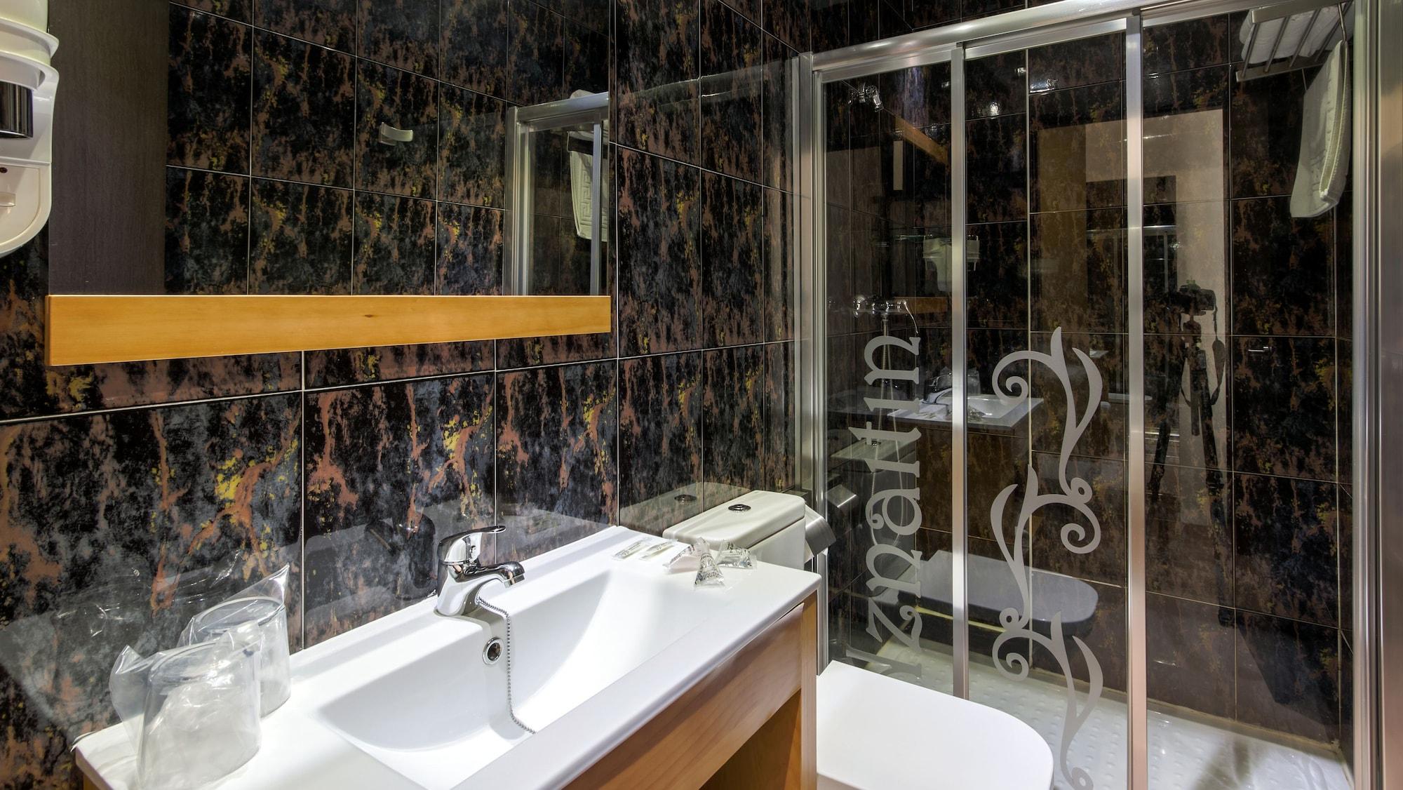 Aznaitin Guest house