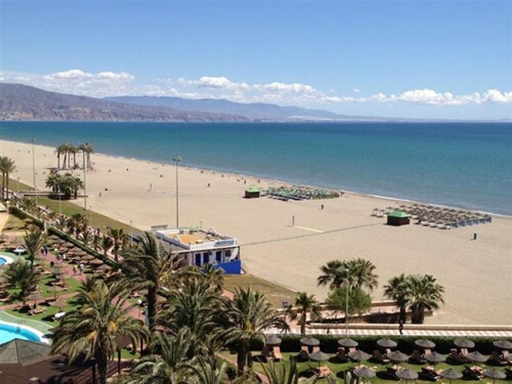 Evenia Zoraida 4*