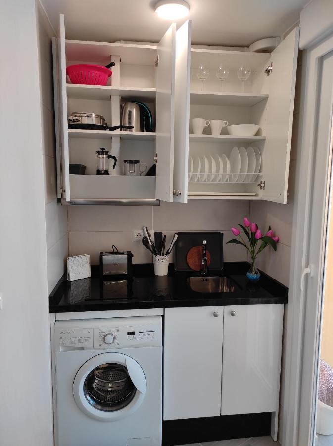 Estudio Recien Reformado En Primera Linea De Playa Apartment Benalmadena