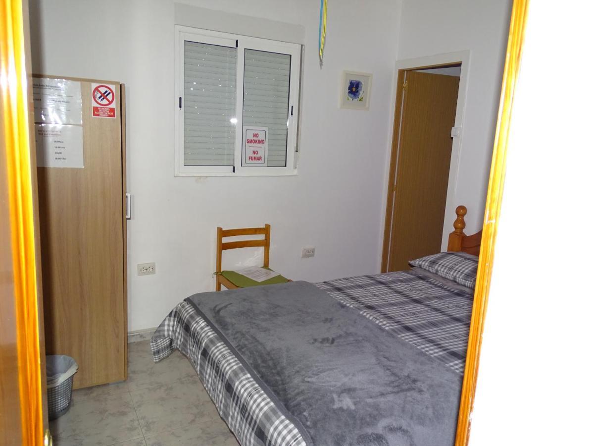 Bed and breakfast Rickaty Bed And Breakfast, Airport Hotel, De Aeropuerto, Palmas Airport, Gran Canaria Airport, Lpa, Spain