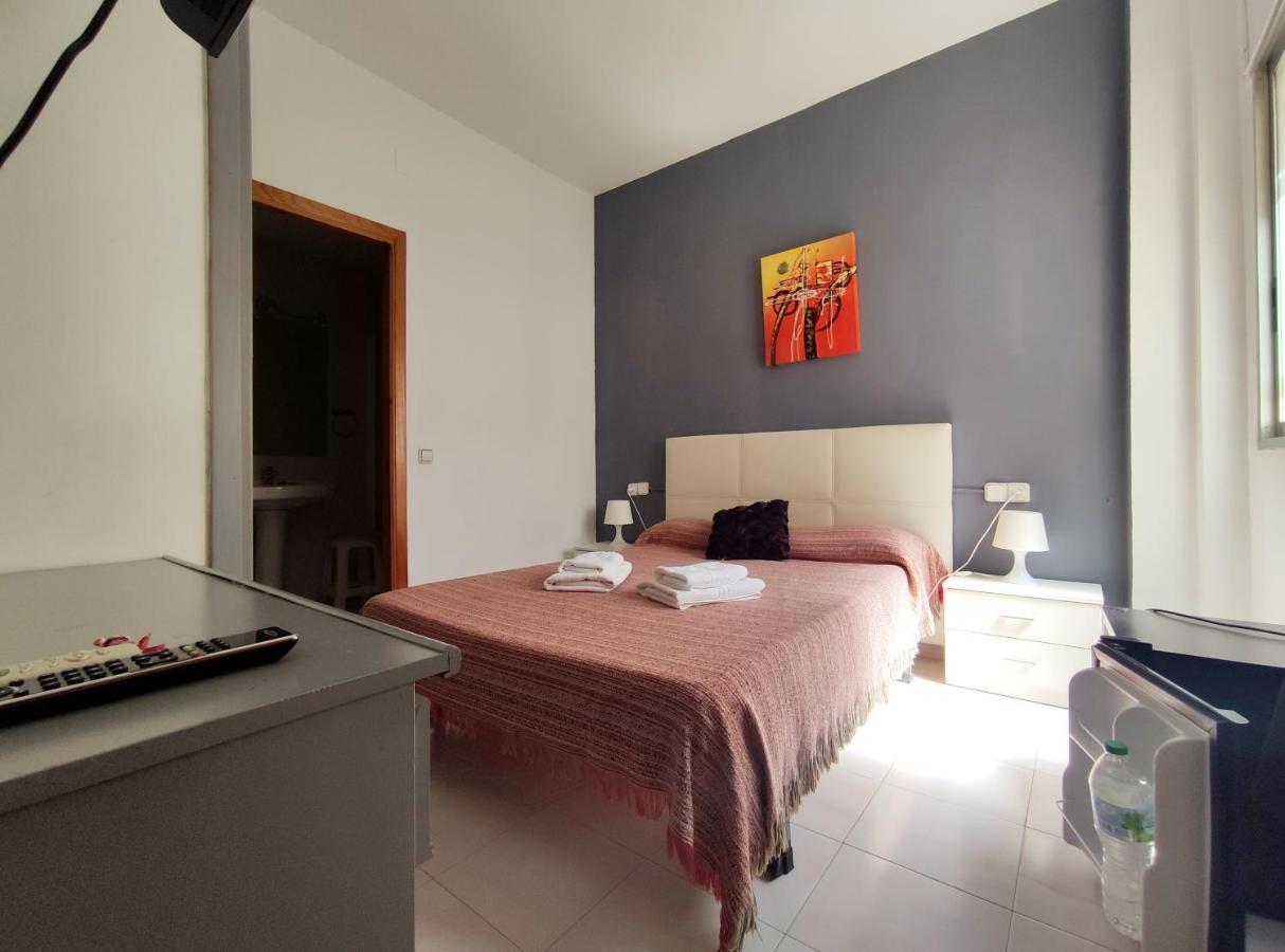 Neus Hotel 2*