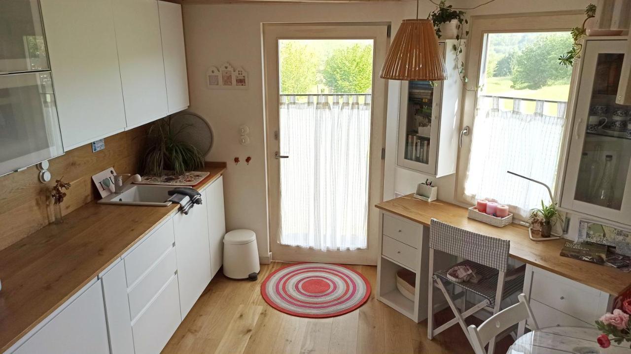 Mini Casa Con Jardin * Mungia