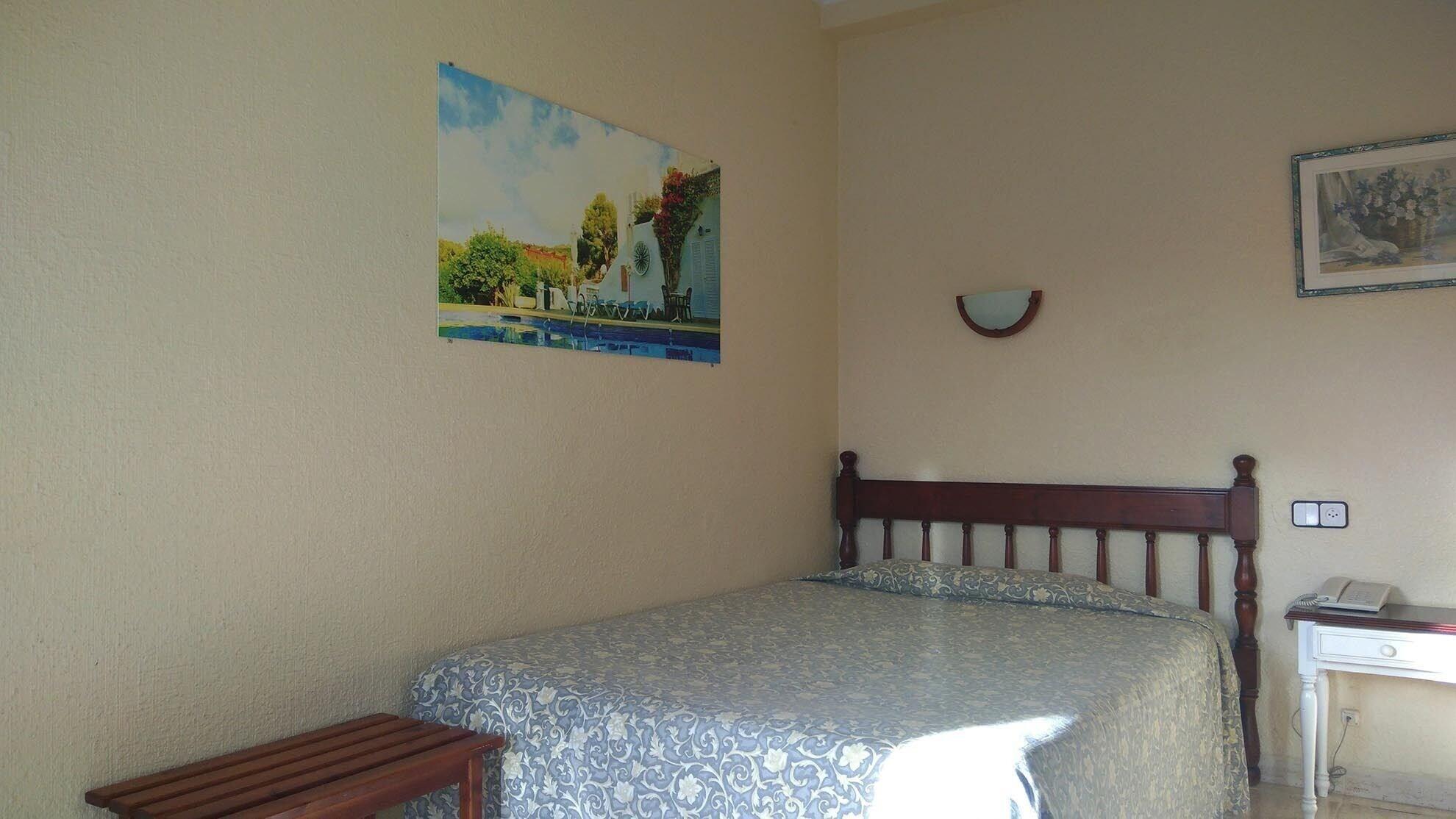 Columbus Family Boutique 2* Peguera