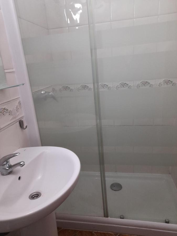Holiday home Casa Independiente En Nervion Junto A Parada Del Metro *