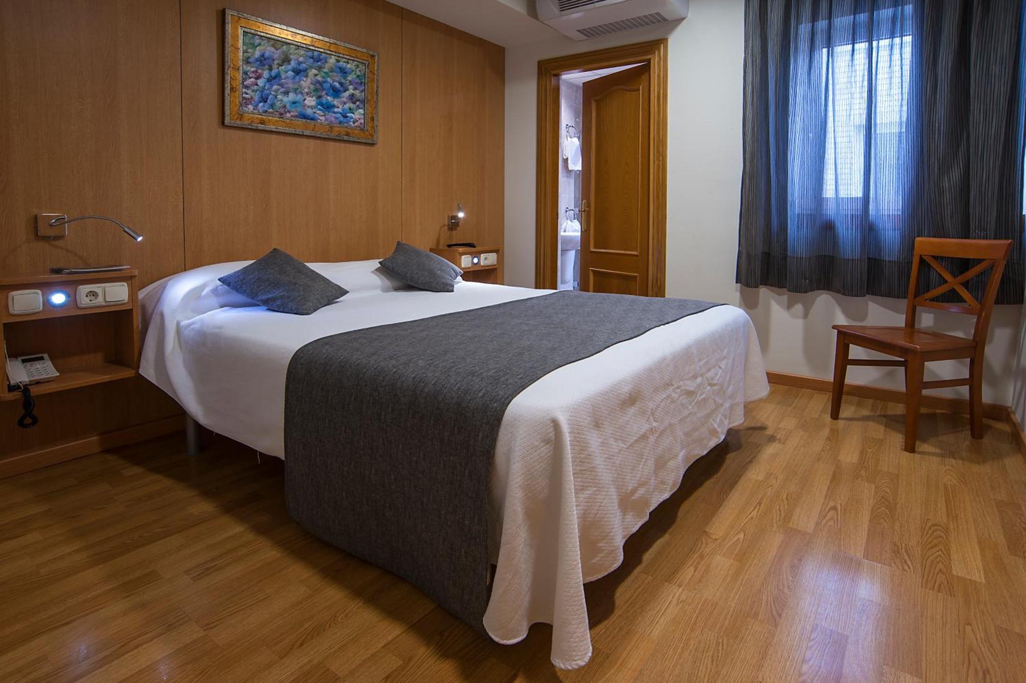 Hostal Iraipe Izaga Noáin