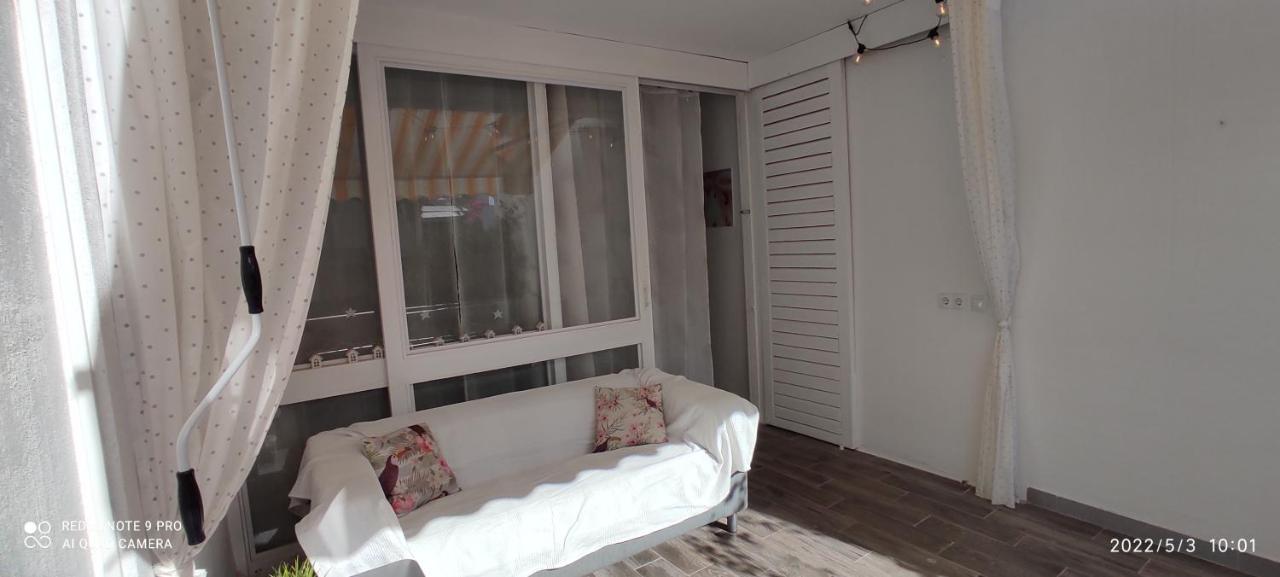 Ideal In The South Of Tenerife Apartment *