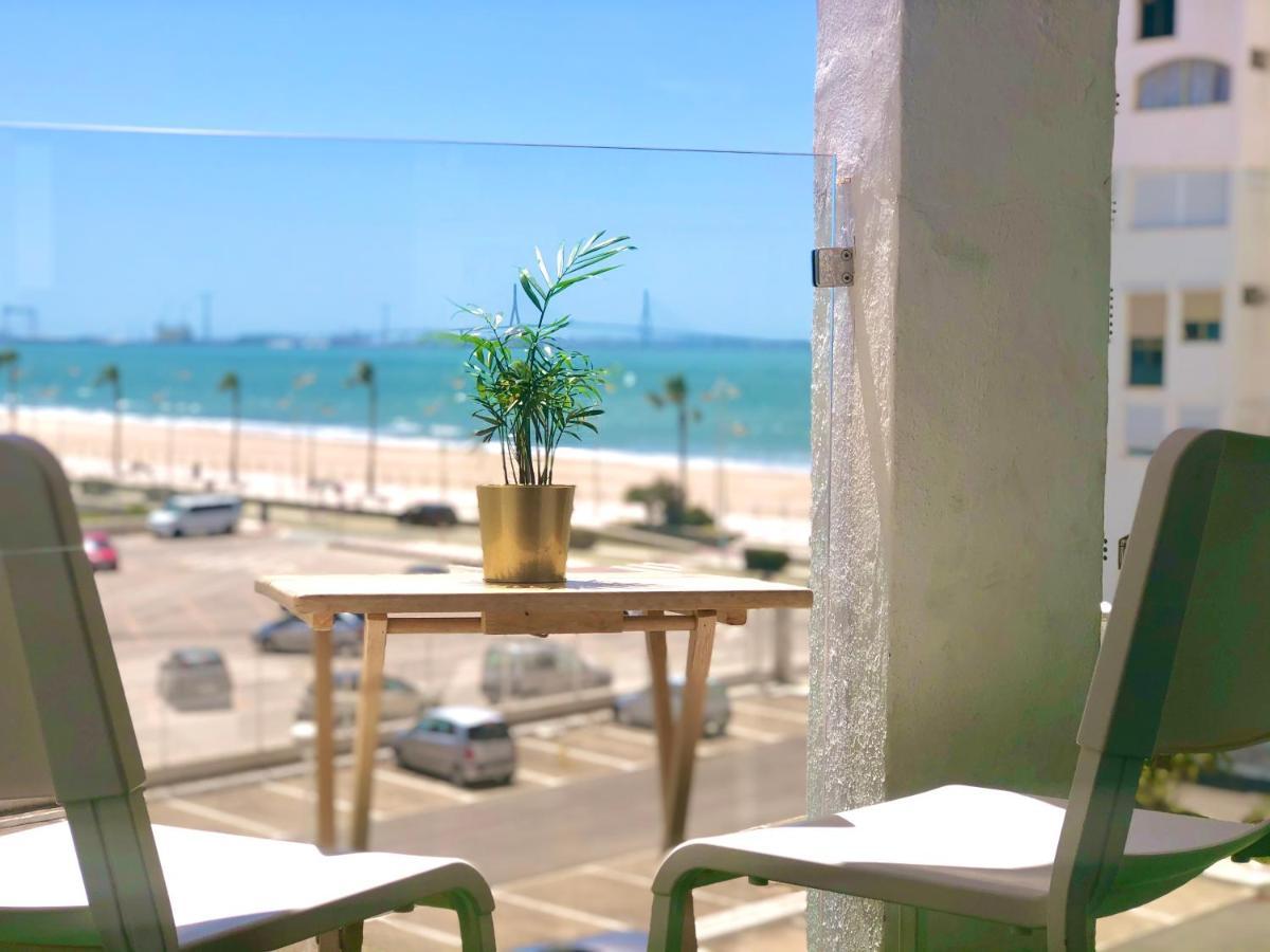 Valdelagrana Vistas Al Mar, Piscinas Primera Linea Cadiz Apartment *