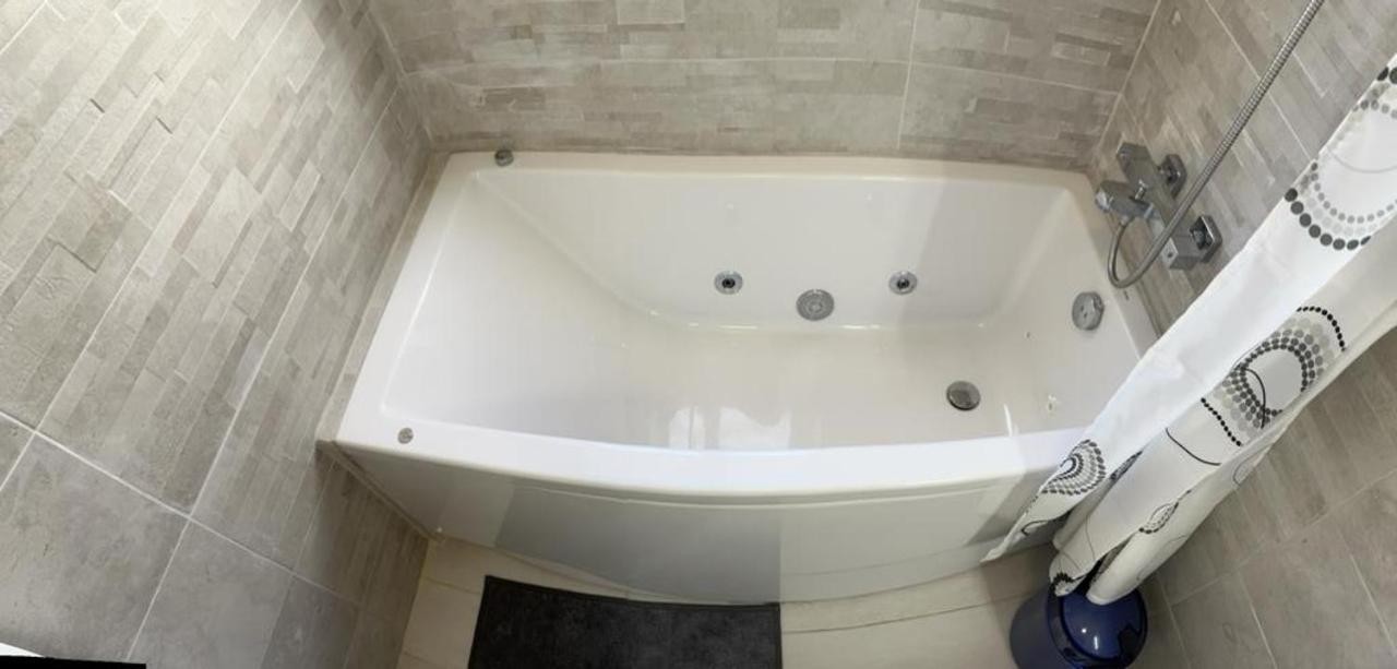 Holiday home Hubara House