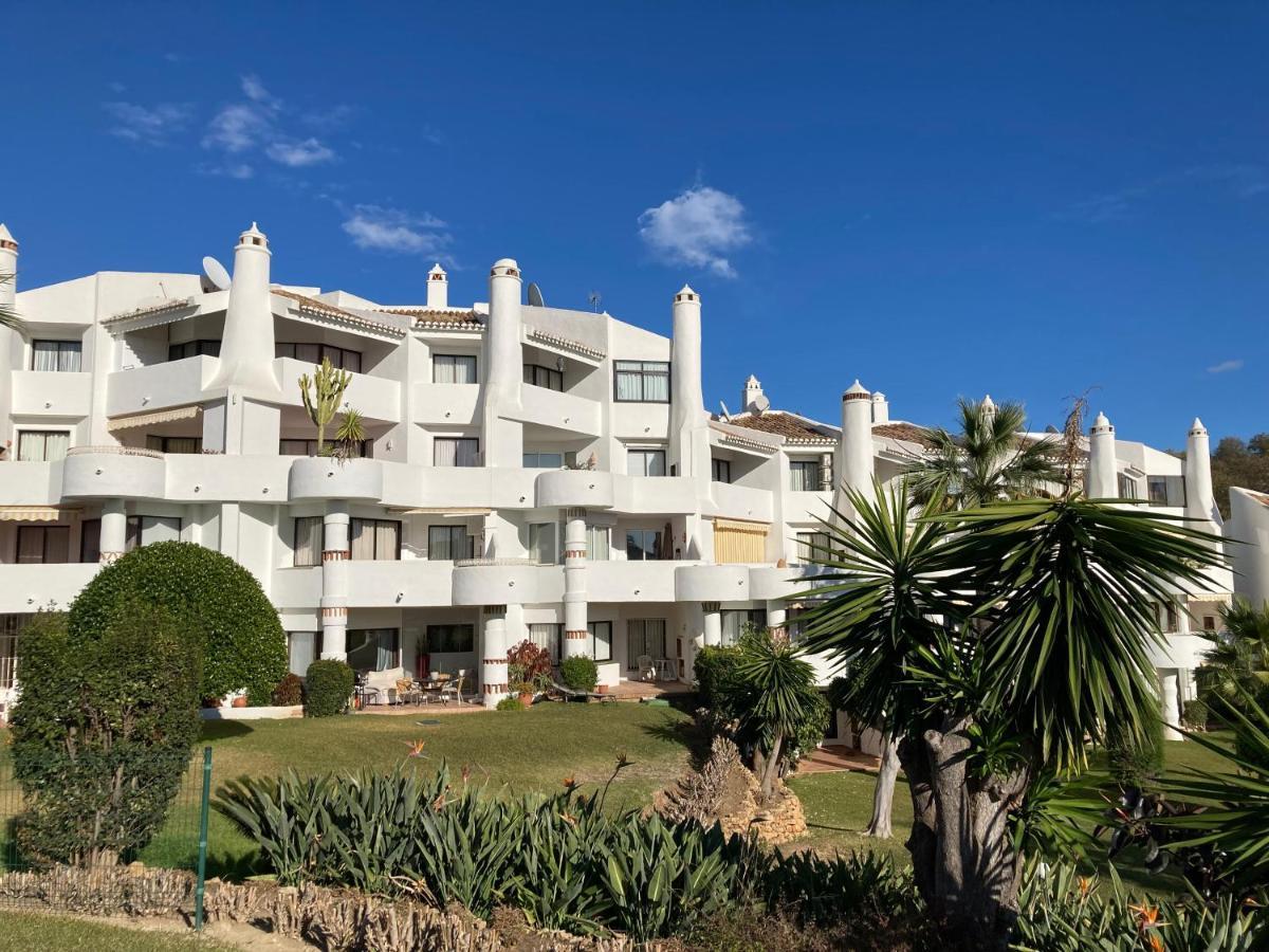 Jardines De Calahonda Apartment *