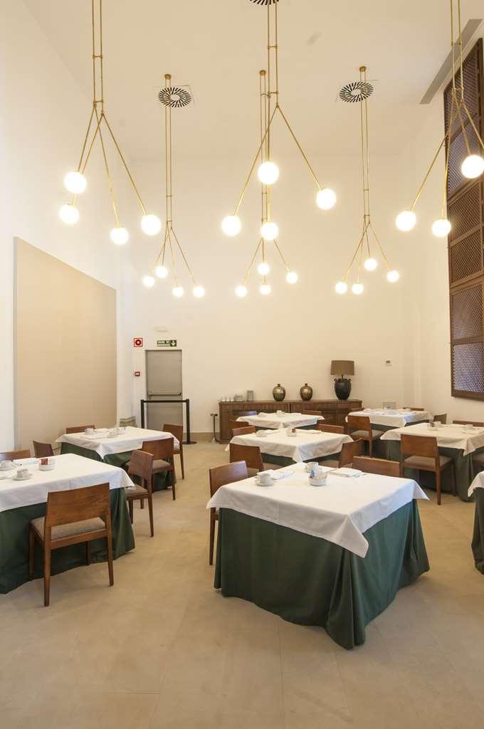Hotel De 4*