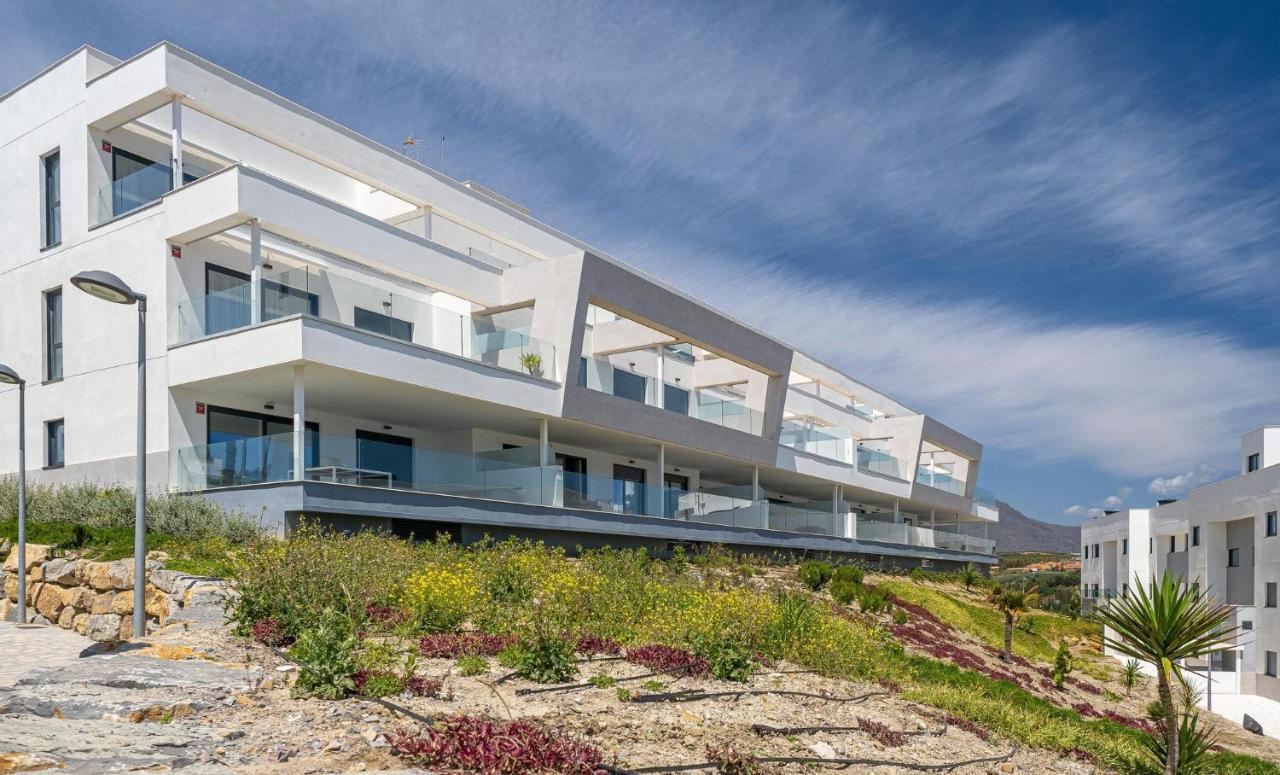 Via Celere 2376 & Golf * Casares