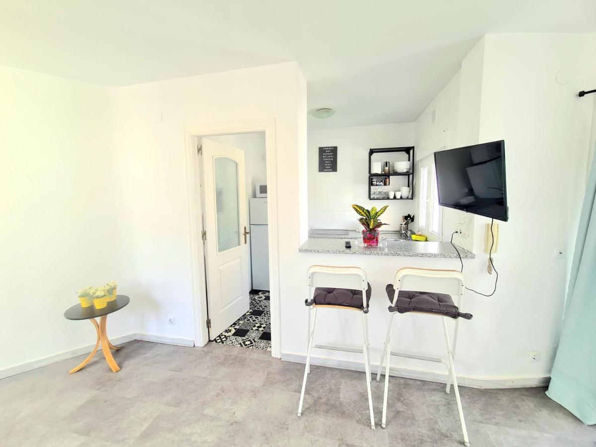 Apartamento Con Vistas Al Campo De Golf Y Piscina Apartamento Fuengirola