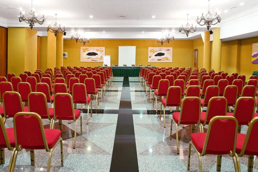 Ilunion Les Corts Hotel Barcelona