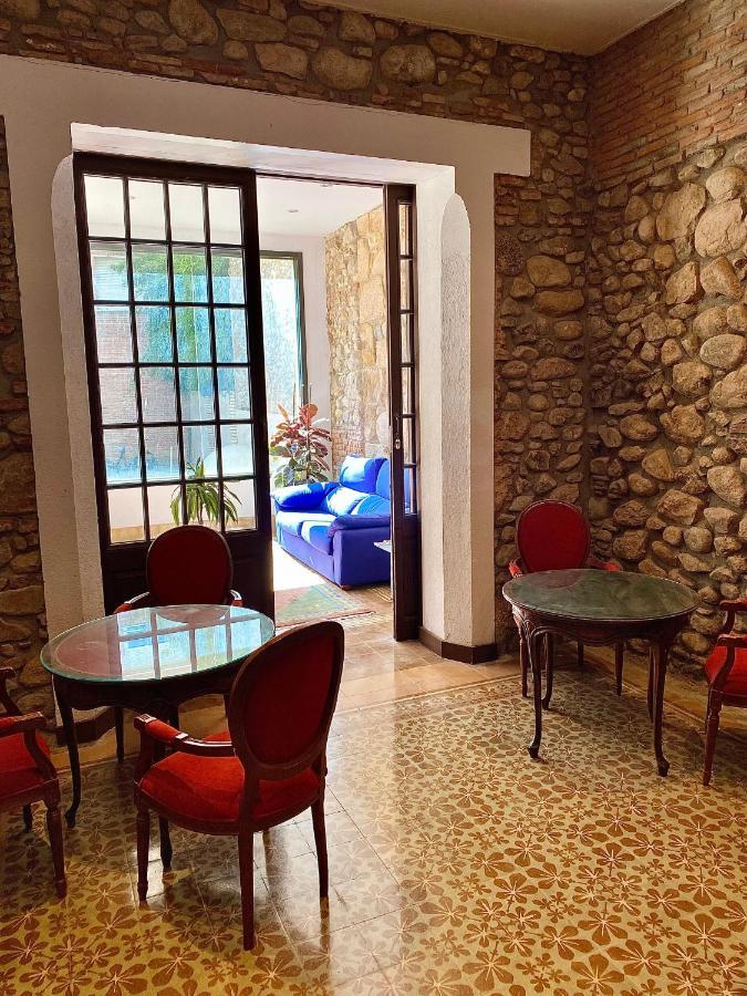 Homestay Ca N'arago, Edificio Modernista Del Arquitecto Rafael Maso *