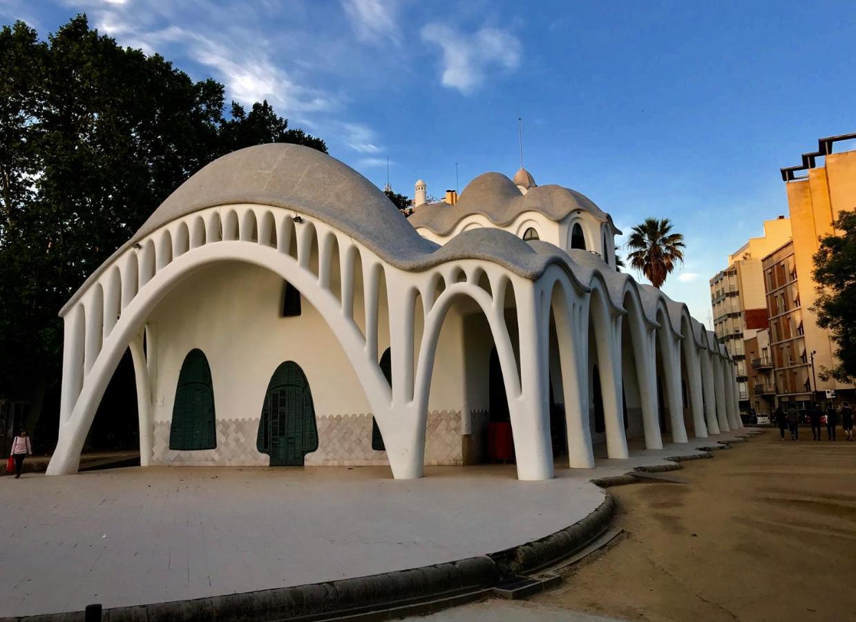 Piso Centrico Con Parking A 20min De Barcelona Apartment *