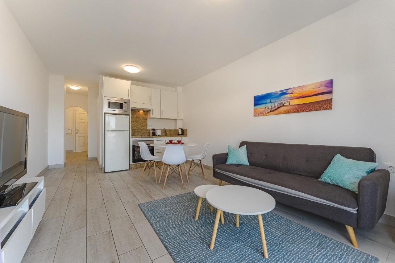 303. Modern, Sunny Ifonche With Wifi Apartment *