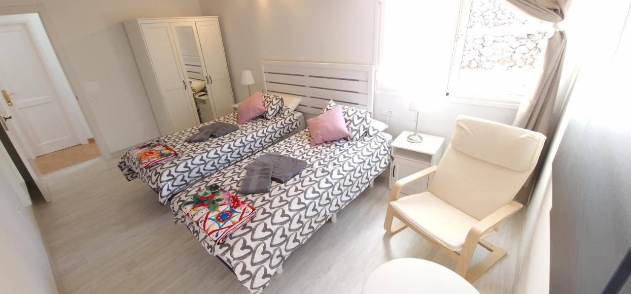 Casa Geminis, Relax, Sol Y Jacuzzi Сasa de vacaciones *