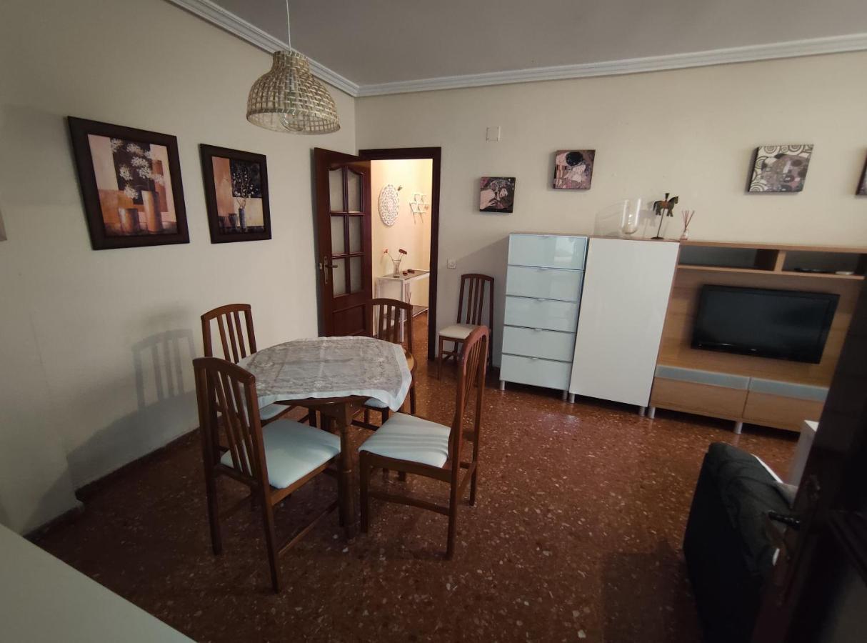 Amplio Piso Junto A Playa Victoria Apartamento