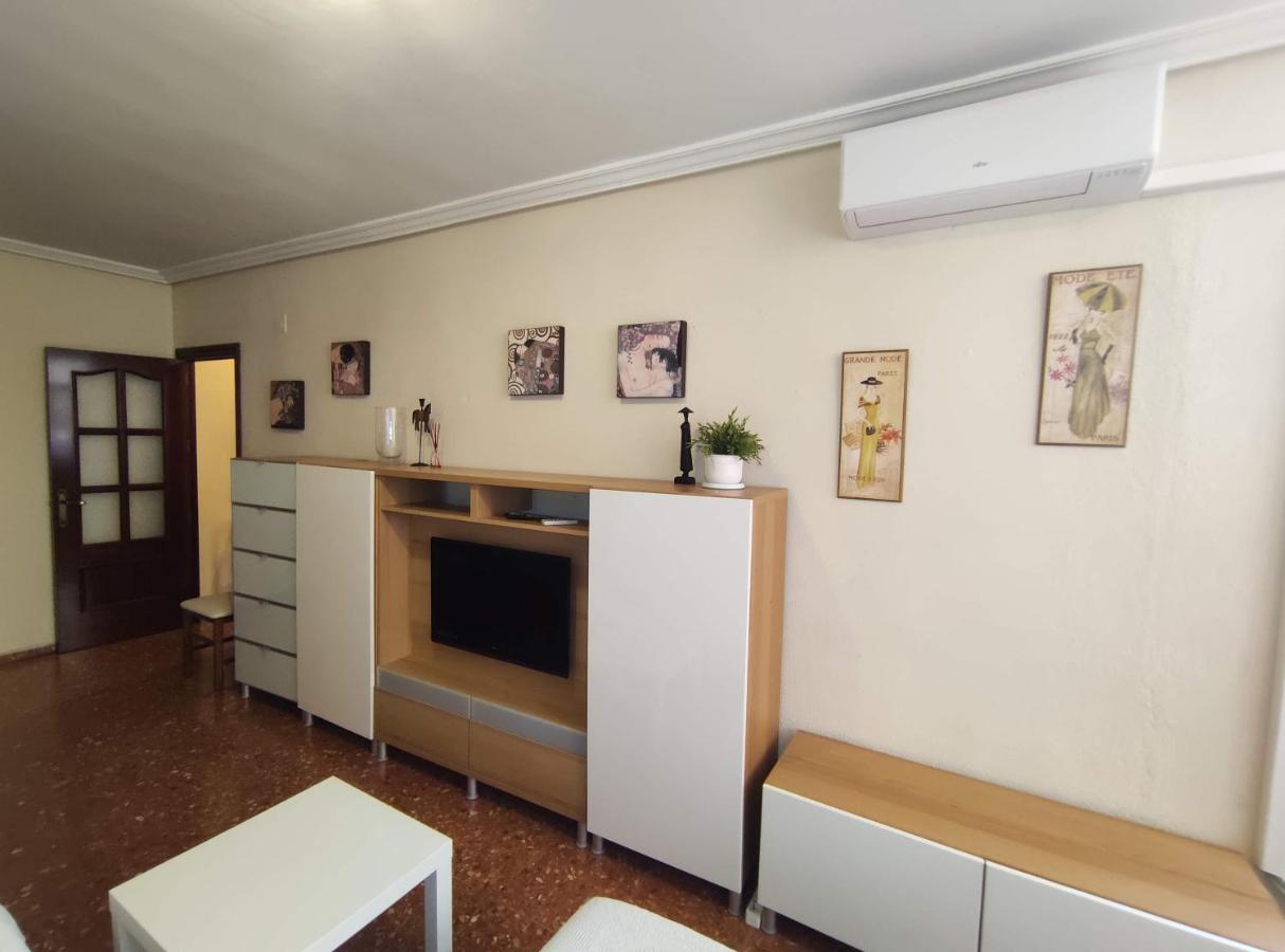 Apartment Amplio Piso Junto A Playa Victoria