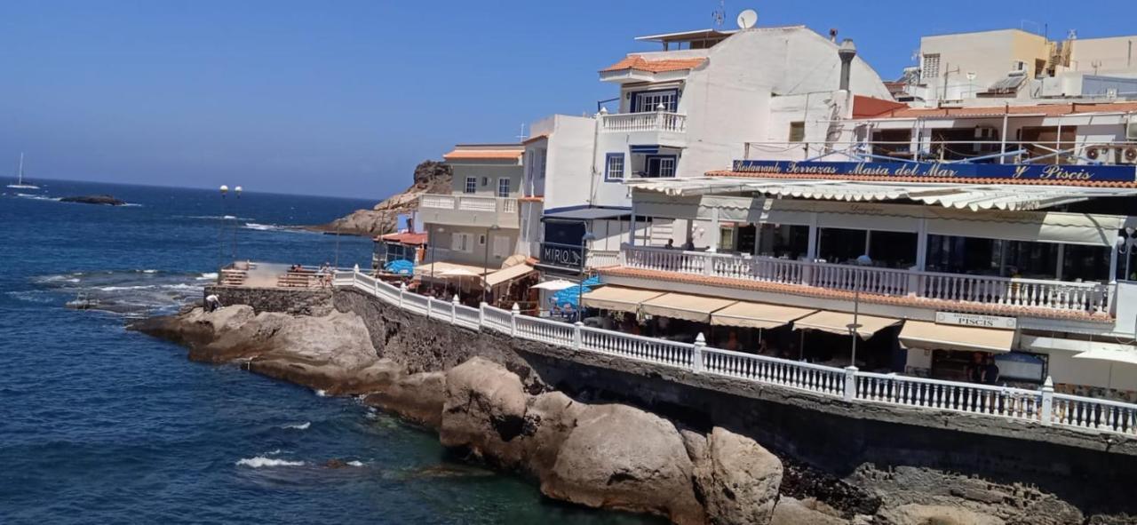 Apartment Spacious Just Few Steps Of The Ocean In La Caleta *
