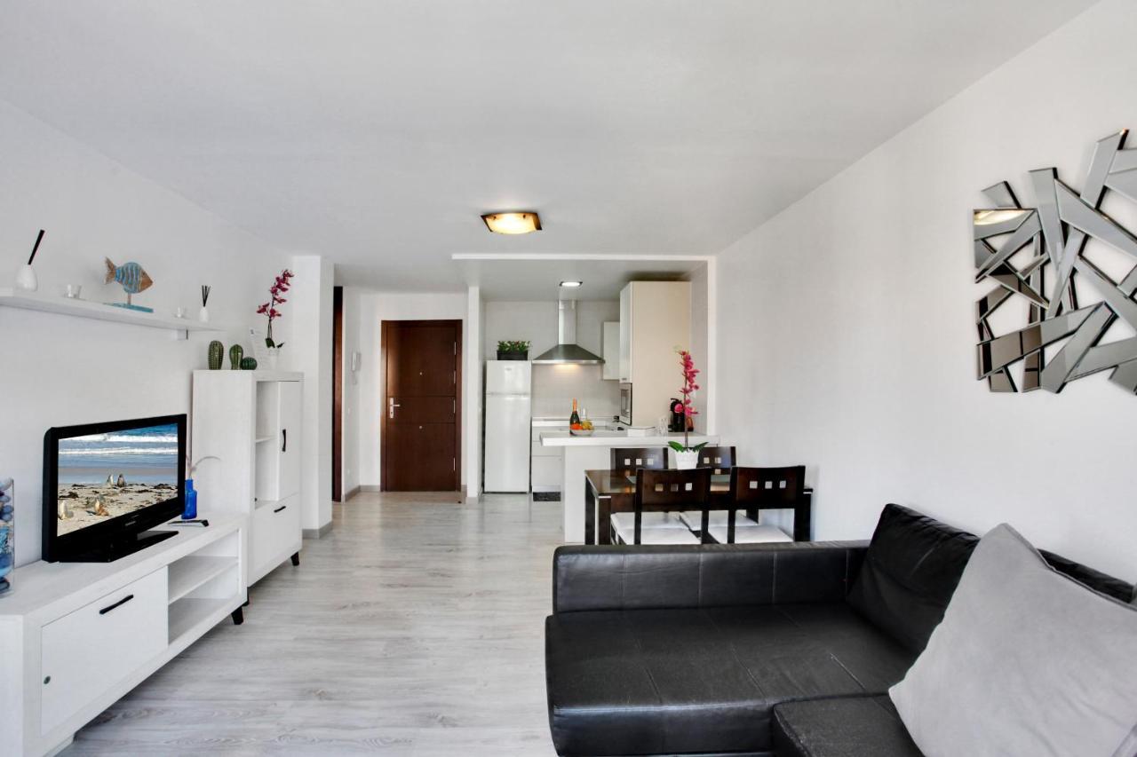 Lovely Mocan, Pool, Fast Wi-fi, Padel Court Apartment *