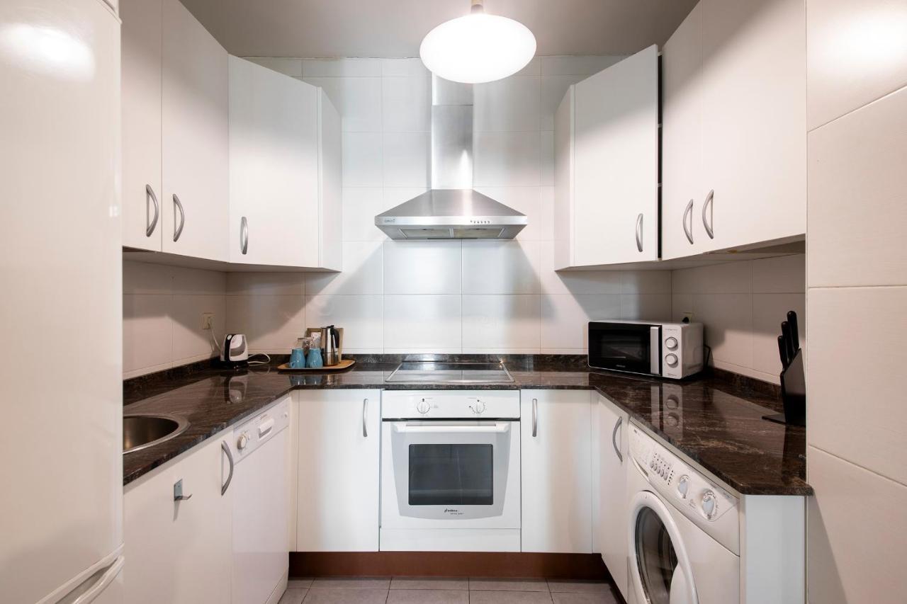 Legazpi, Amplio, Moderno Y Céntrico Apartamento