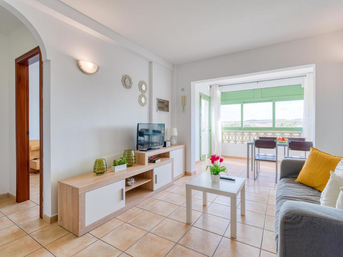 Apartamento Con Piscina En