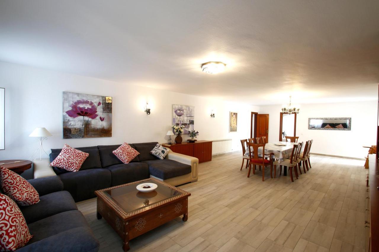 Gladiols Villa *