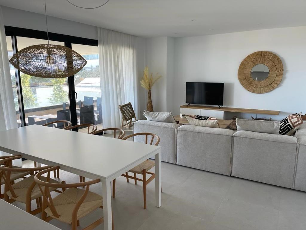 Mesas Homes Luxury 4 Bed Near The Sea And Port Apartamento *
