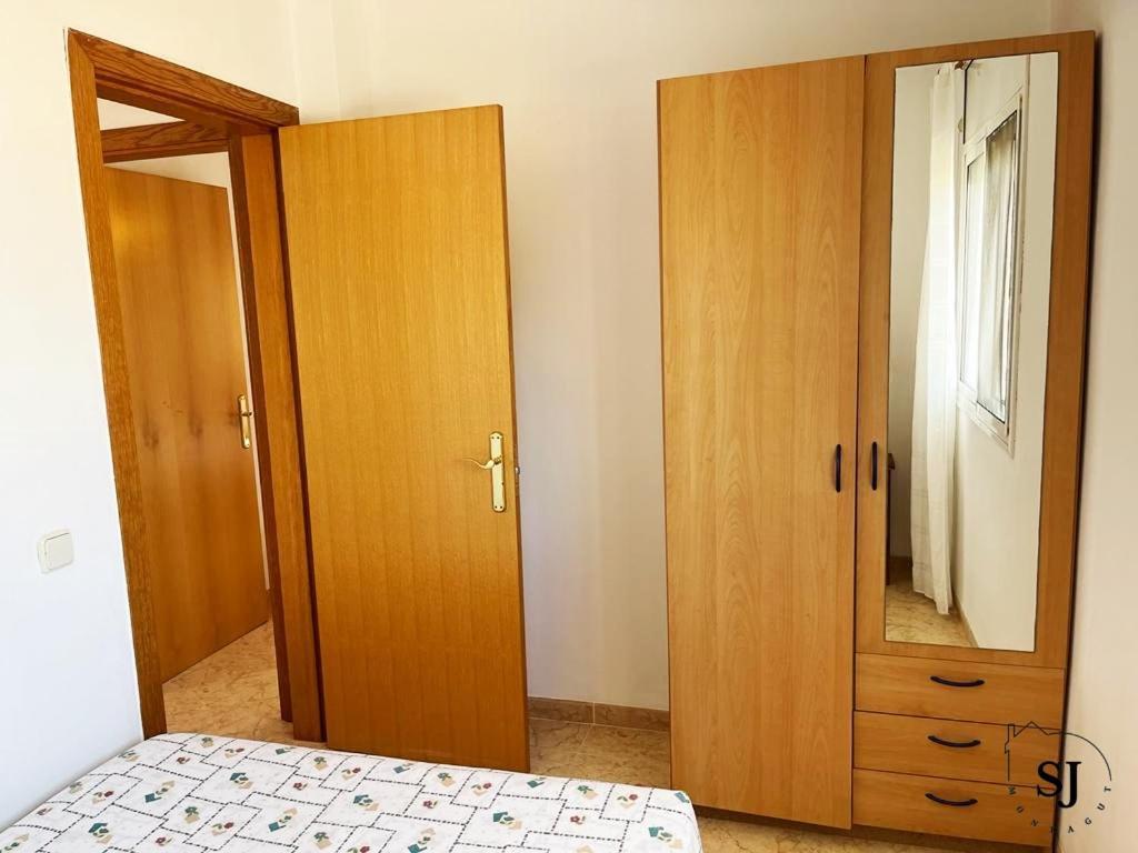 Agradable Casa Con Piscina En Les Tres Cales