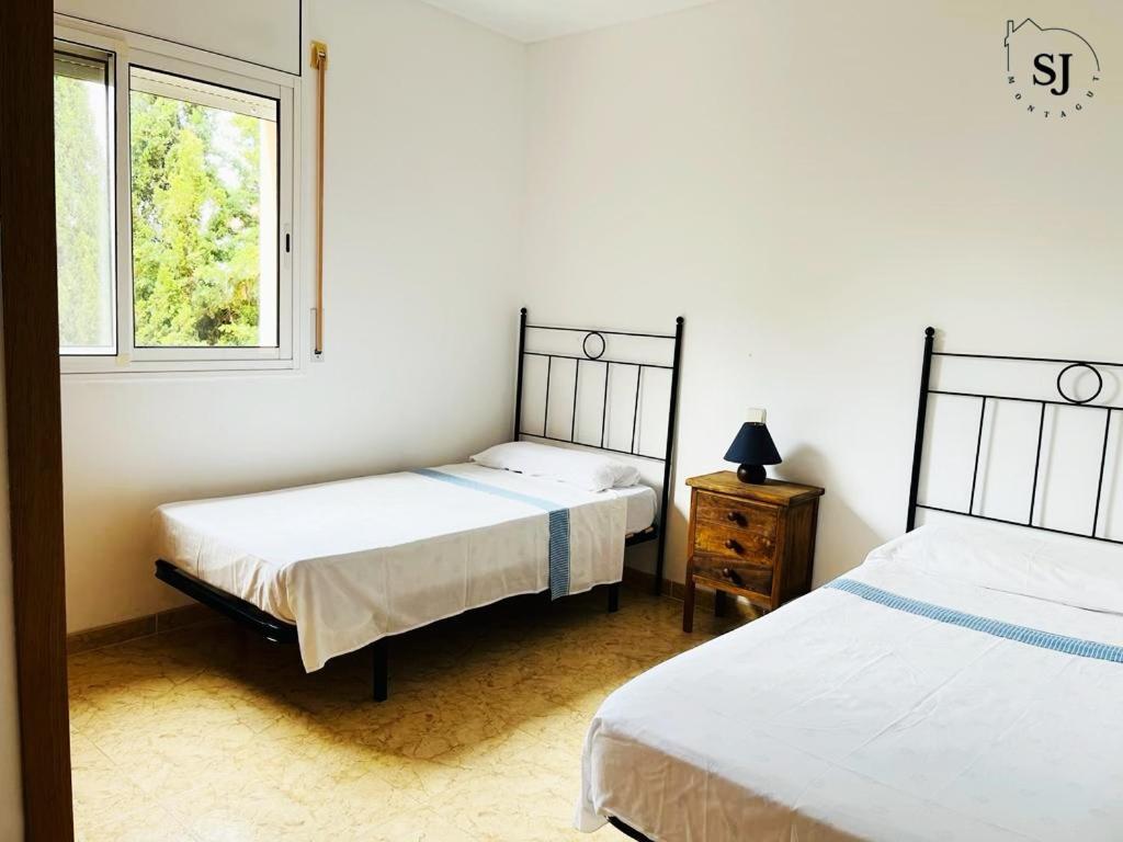 Agradable Casa Con Piscina En *
