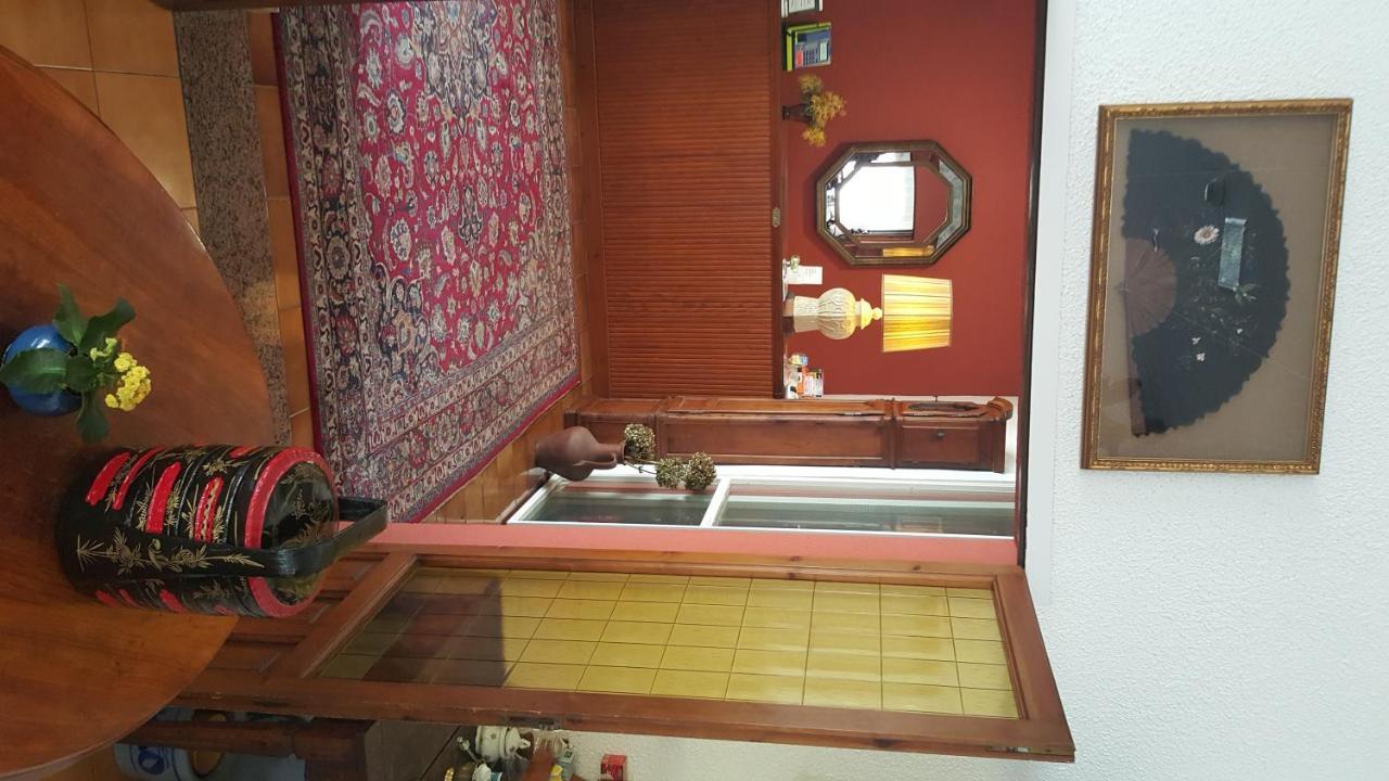 Guest house Residencia Catalina 2*