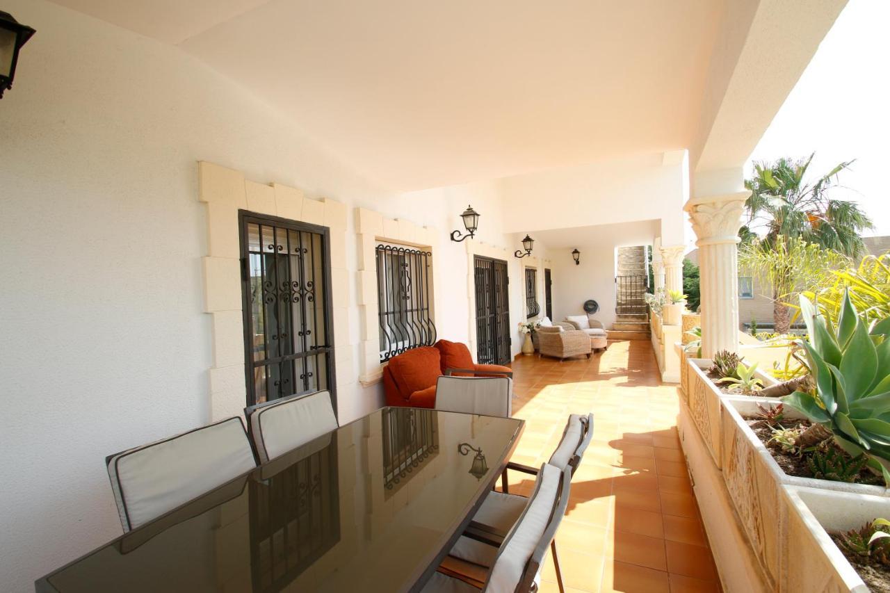 Gladiols Villa *