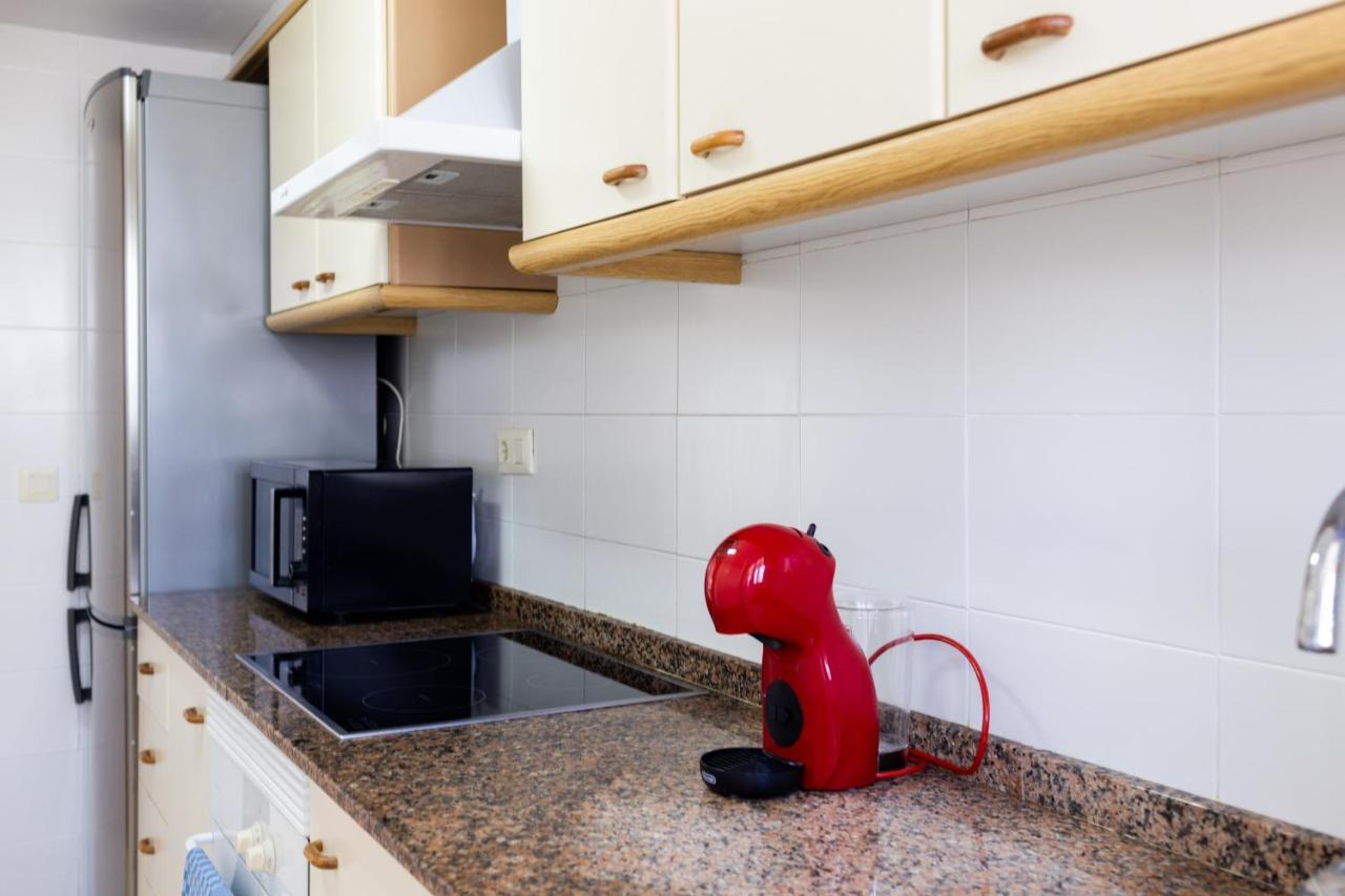 Florit Flats - The Beach Frontline Apartment