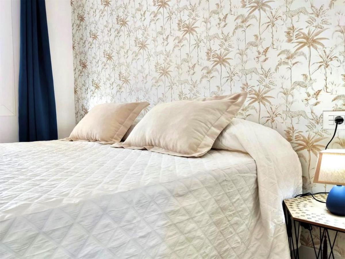 Gold Sand, Huge Terrace, Fast Wi-fi, Sat Tv *