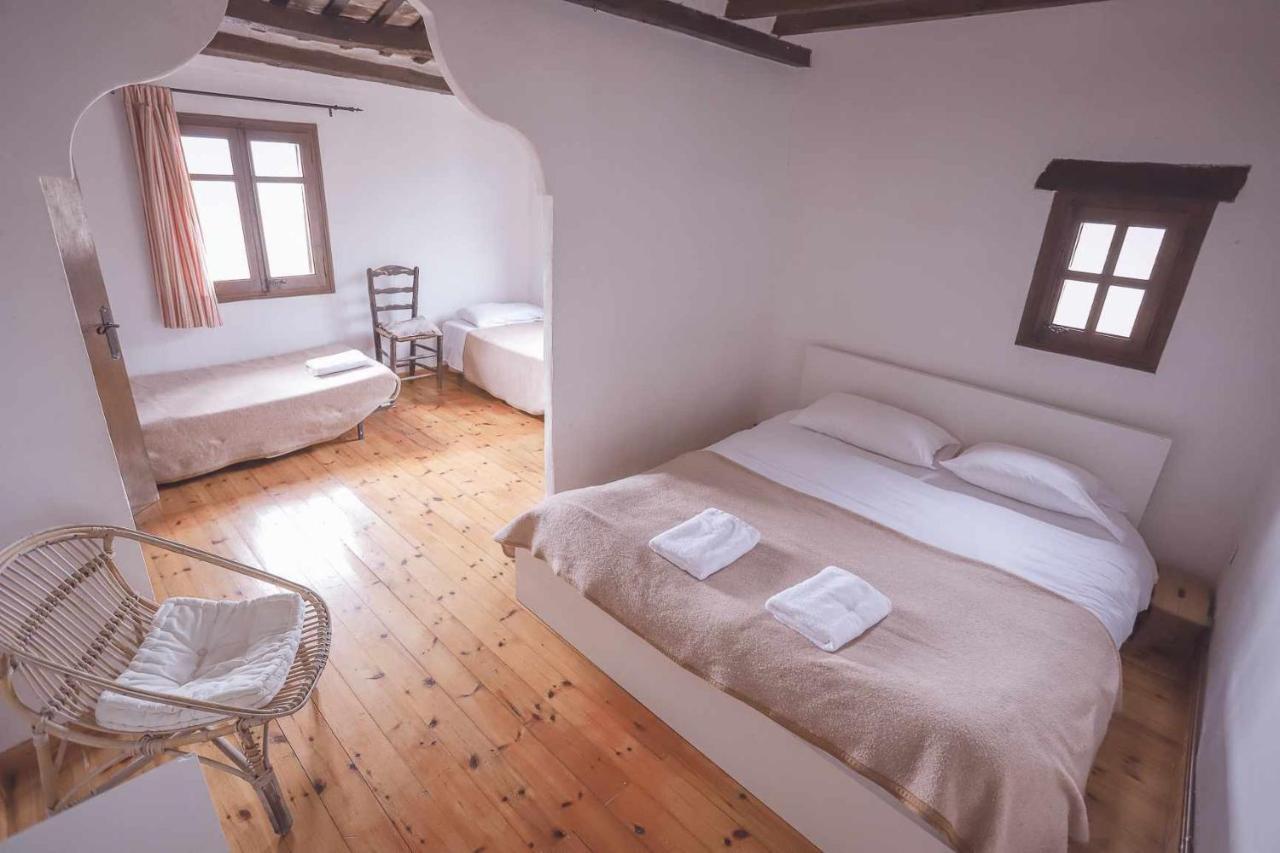 Canals Rectoria De Dosquers Holiday home Maia de Montcal