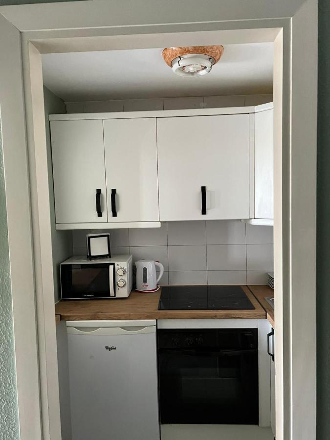 Apartamento Lovely For 2 To 4 People---apartamento De Dos A Cuatro Personas Benalmádena