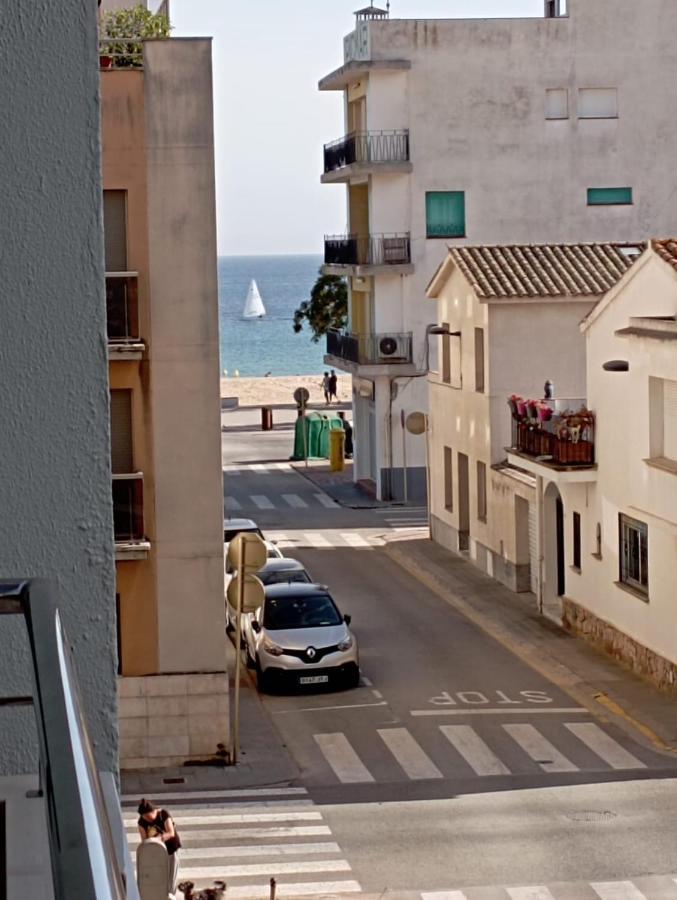 Apartament Edifici Simbat A 150m De La Platja Apartamento *