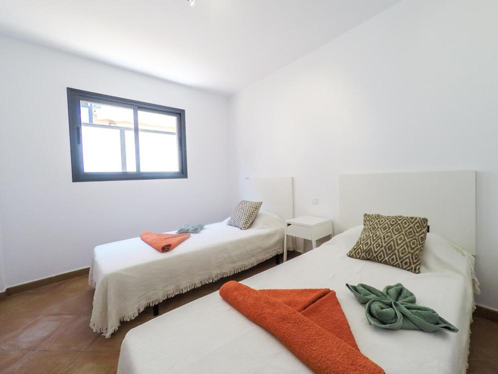 Miramar Stunning Sea View - 2 Bedrooms, Wifi, Pool Сasa de vacaciones *