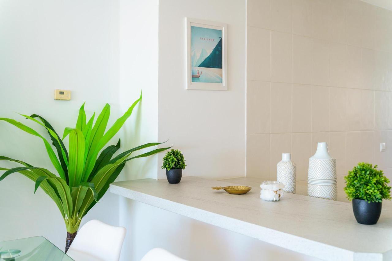 Apartamento Lovely With Seaview