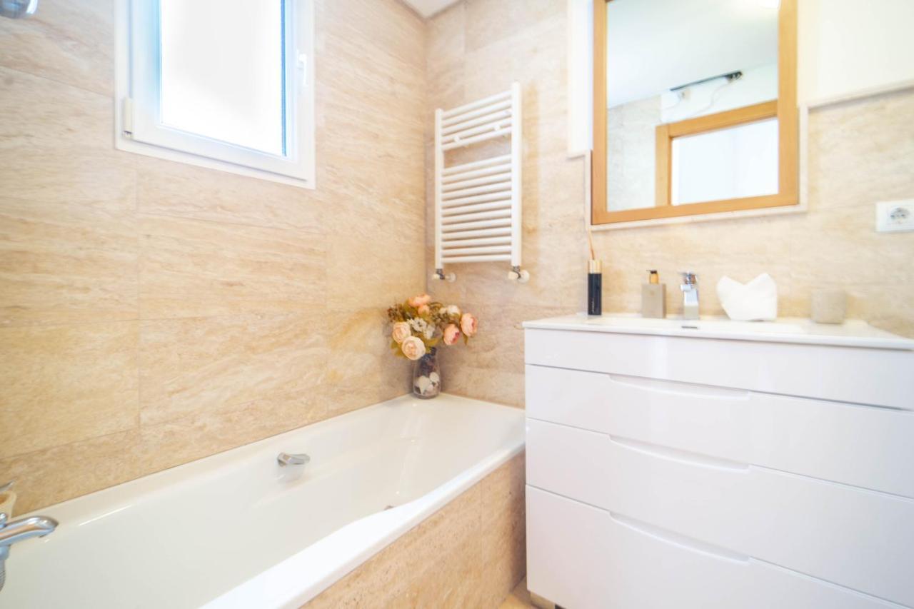 Exclusive 3 Bedroom 2 Bathroom Close To Amenities - Tr921lt Apartamento Roldán