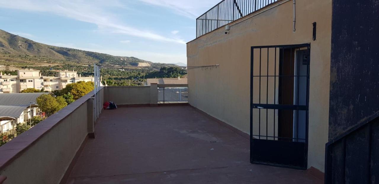 Holidays2torremolinos In Loma Del Colegial Close To Center With Pool, Rooftop Terrace Apartamento Torremolinos