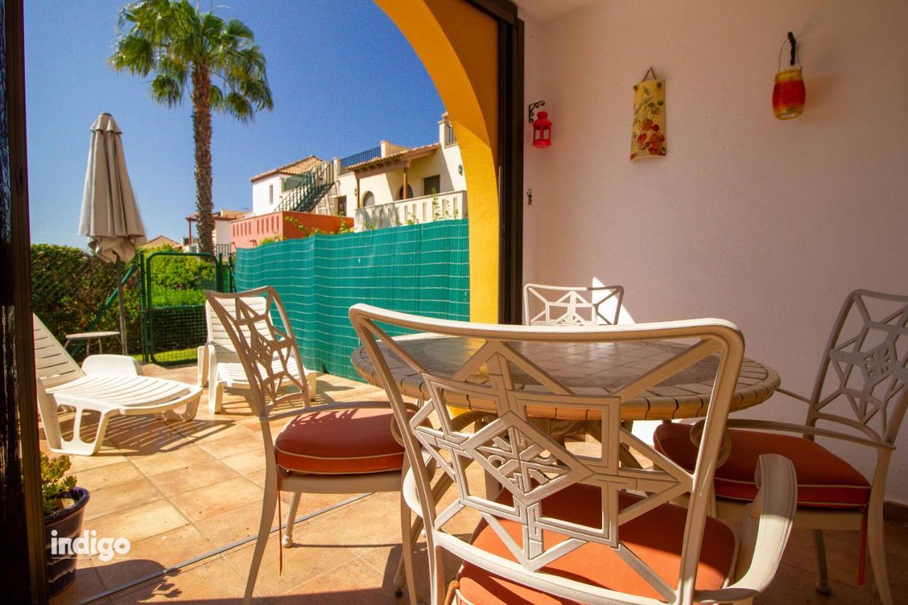 Ann001 Bright Two Bedroom Townhouse Сasa de vacaciones Ayamonte