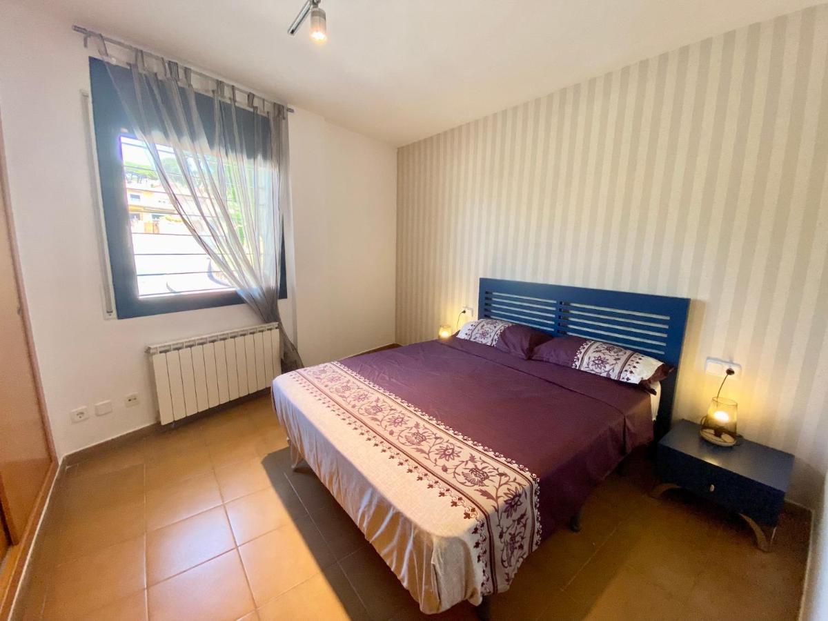 Hauzify I Forques Apartment