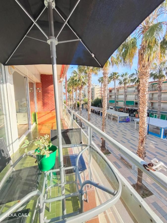 Apartamento Muy Luminoso En Segunda Línea De Mar Apartamento *