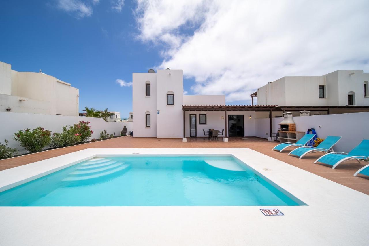 Turquesa Playa Blanca (Lanzarote)