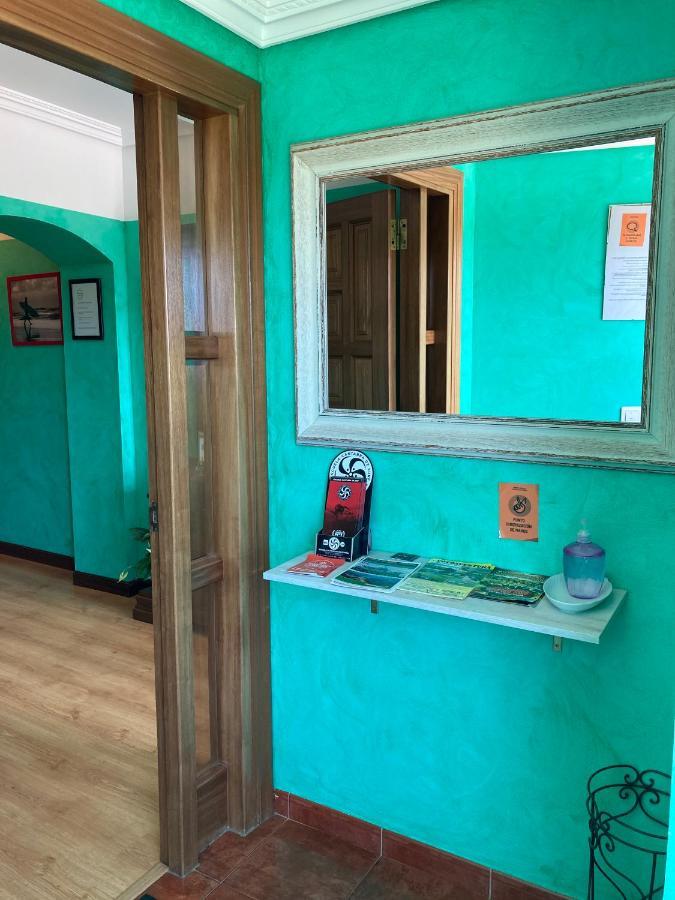 Guest house Hostal La Concha 2*
