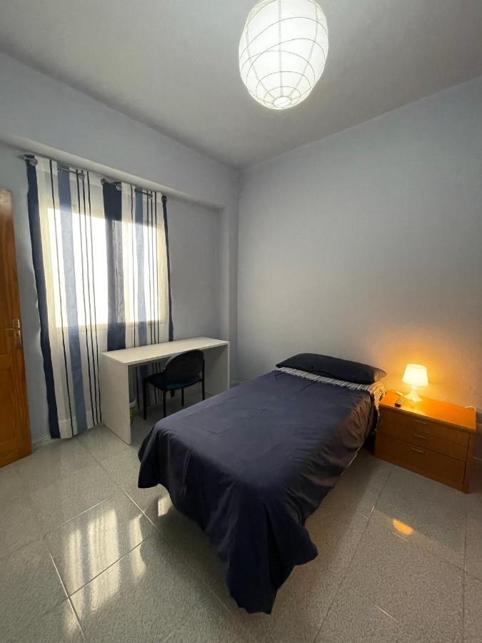 Apartment Central, Quiet And Comfortable Room, Breakfast